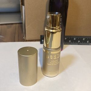 1 LOOSE STILA FINISHING POWDER &  Setting Mist
